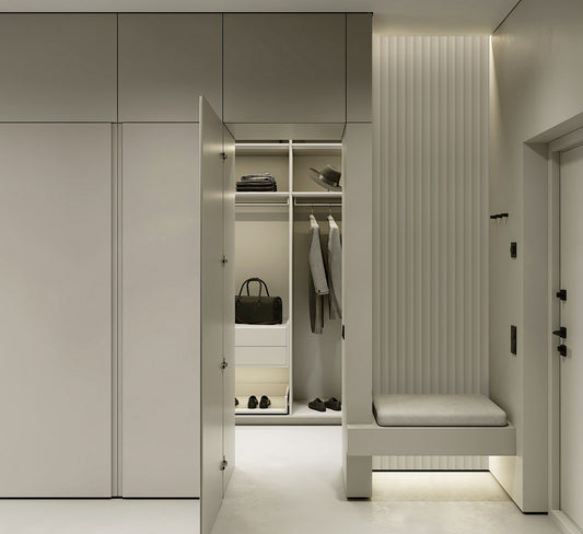 Lamelio Wandpaneel - Velutto Dessert Beige 270 cm in een moderne inloopkast bij Velutto