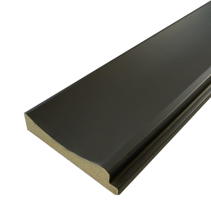 Lamelio Wandpaneel - Velutto Shadow Grey 270x25 cm, strak wandpaneel met luxe afwerking voor een moderne ruimte.