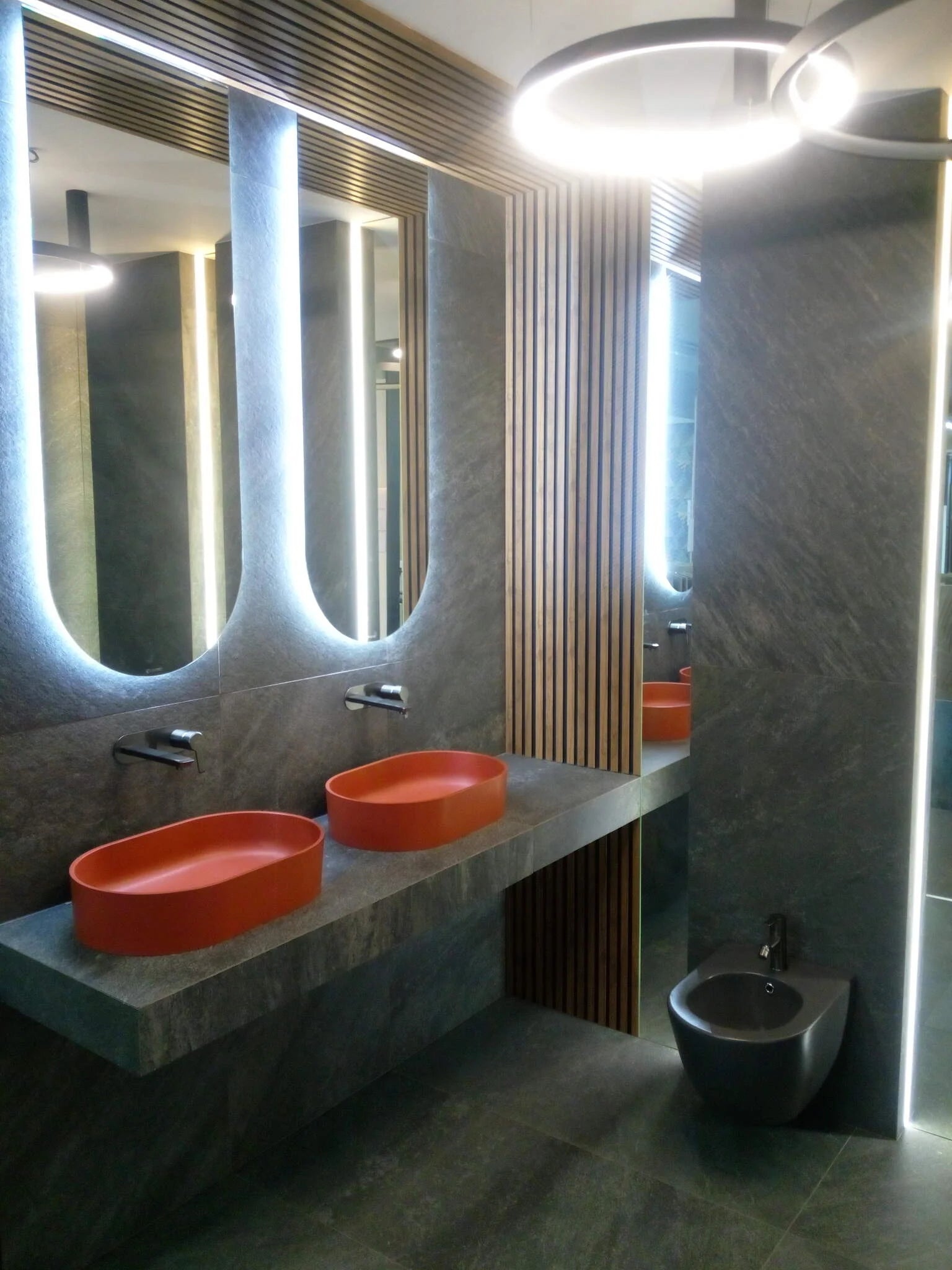Wandpaneel_Winkel_badkamer_4.webp